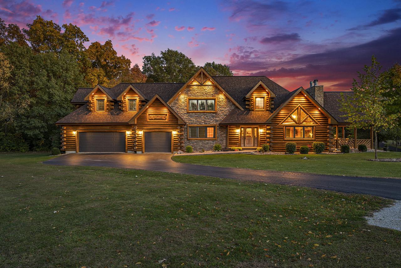 6125 Tulip Ln., Grant Park, IL 60940