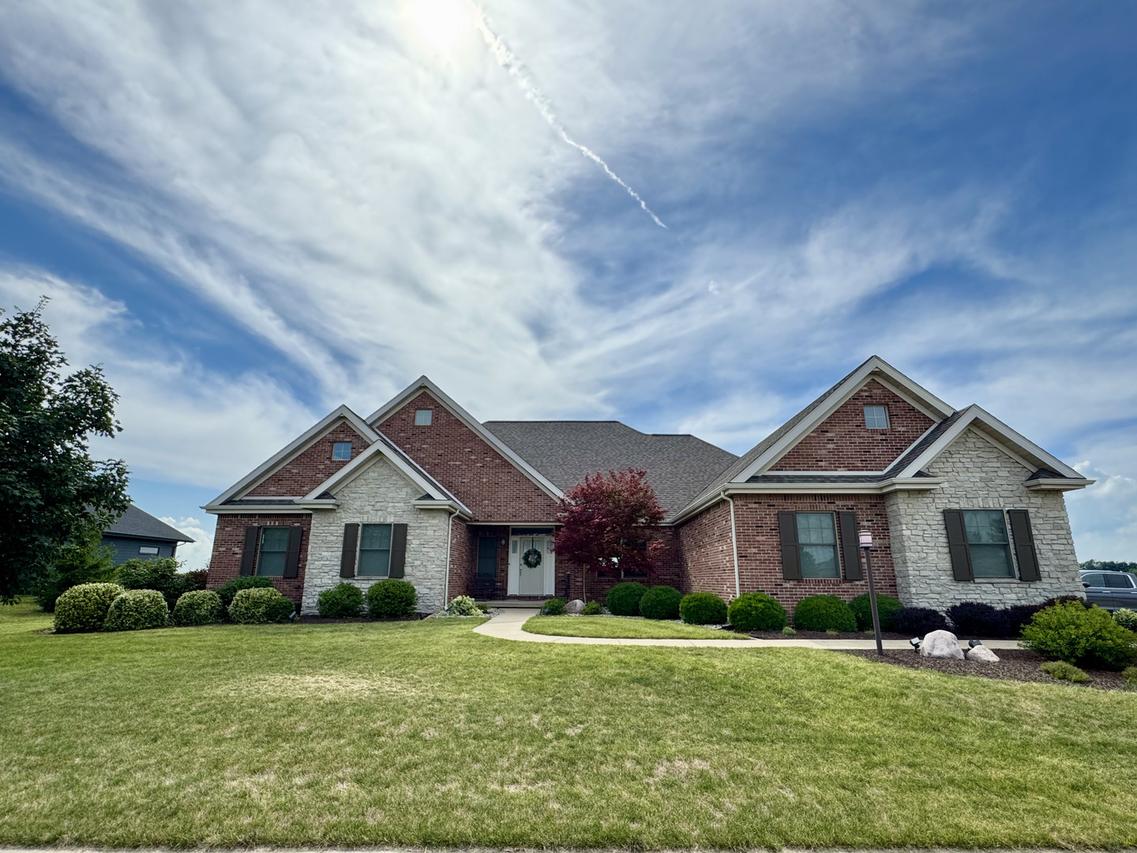 1409 Yorkshire Dr., Savoy, IL 61874