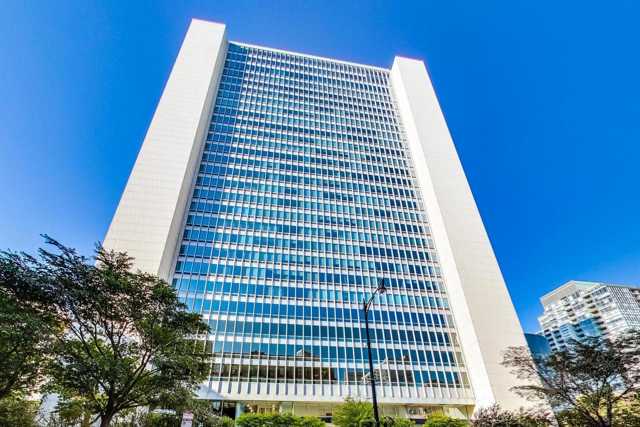 500 W Superior St. #612, Chicago, IL 60654