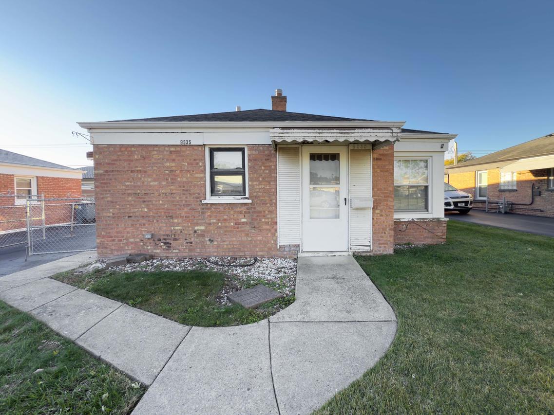 9535 Nerbonne Ave., Franklin Park, IL 60131