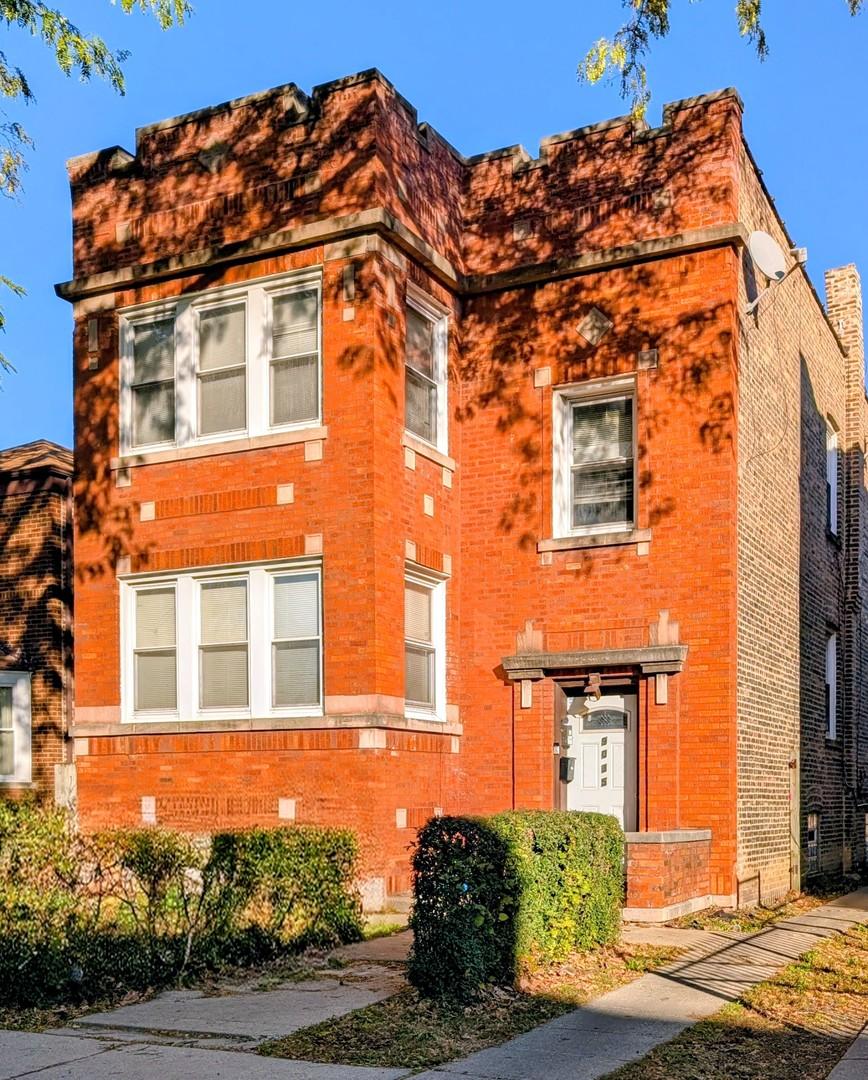 9035 S Bishop St., Chicago, IL 60620