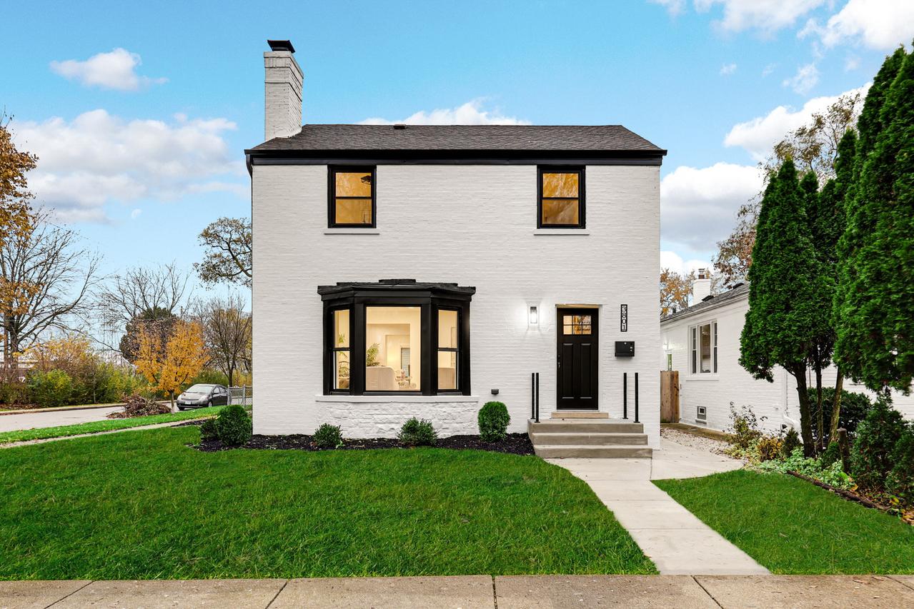 3801 Kirk St., Skokie, IL 60076