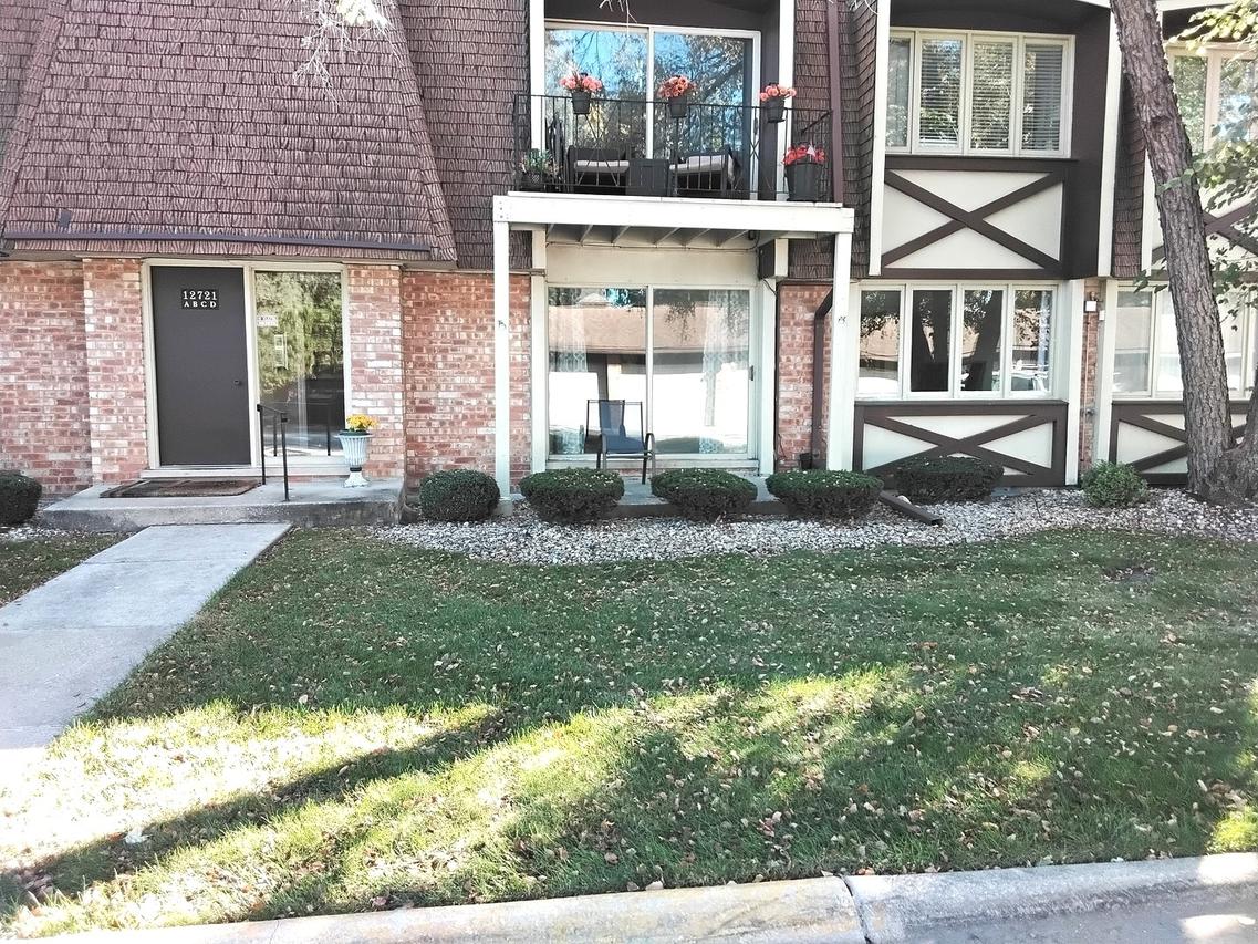12721 Park Pl. #2B, Crestwood, IL 60418