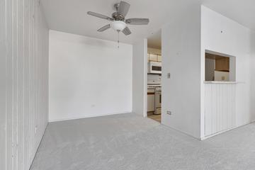 1912 Prairie Sq. #209A, Schaumburg, IL 60173