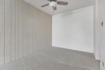 1912 Prairie Sq. #209A, Schaumburg, IL 60173