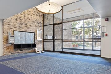 1912 Prairie Sq. #209A, Schaumburg, IL 60173