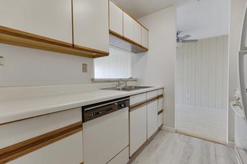 1912 Prairie Sq. #209A, Schaumburg, IL 60173