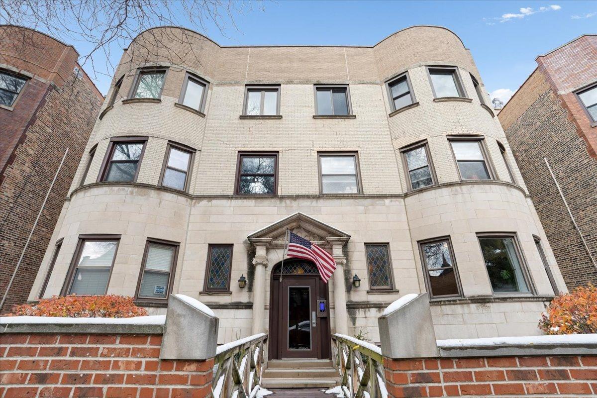 [Address Hidden by Seller], Chicago, IL 60613