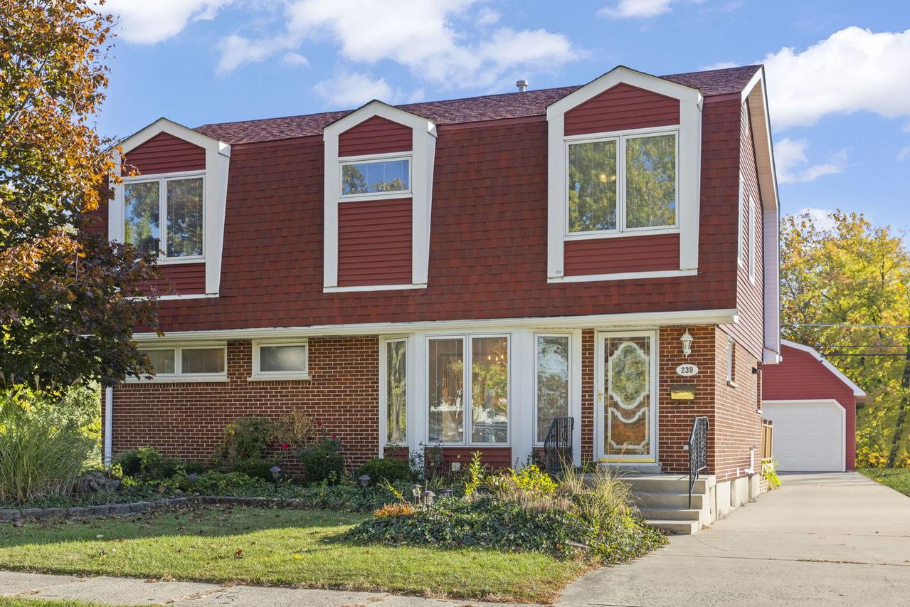 239 S Park St., Westmont, IL 60559