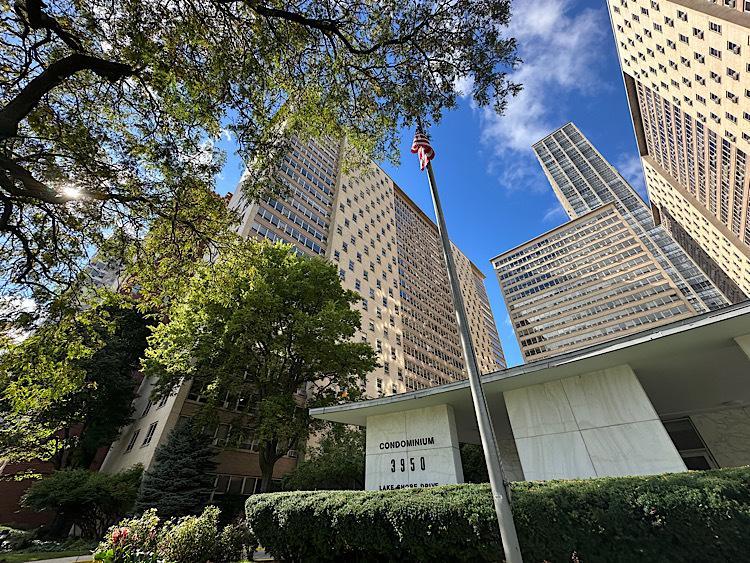 3950 N Lake Shore Dr. #523D, Chicago, IL 60613
