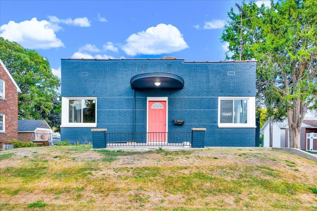 303 N Main St., Tuscola, IL 61953