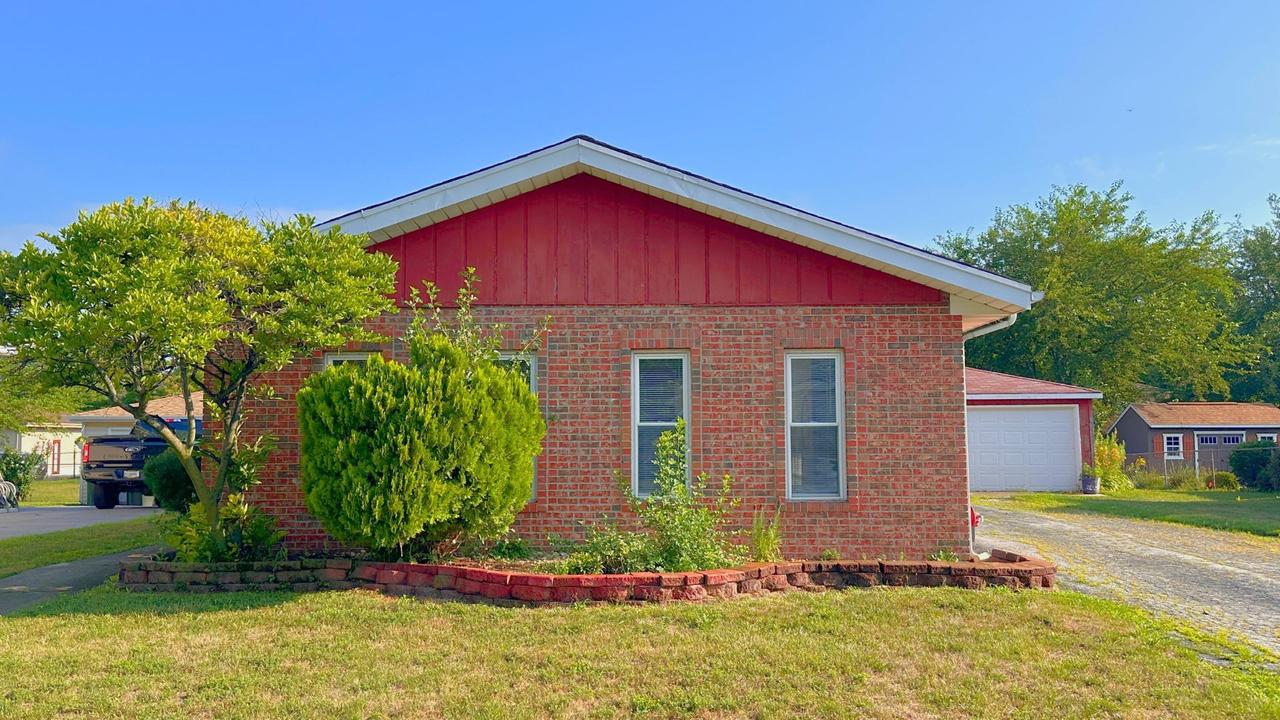 2316 E 207th St., Lynwood, IL 60411