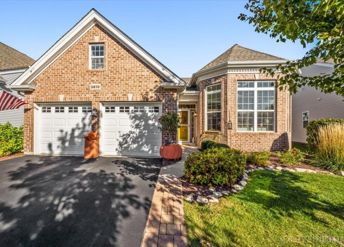 3870 Crooked Creek Dr., Elgin, IL 60124
