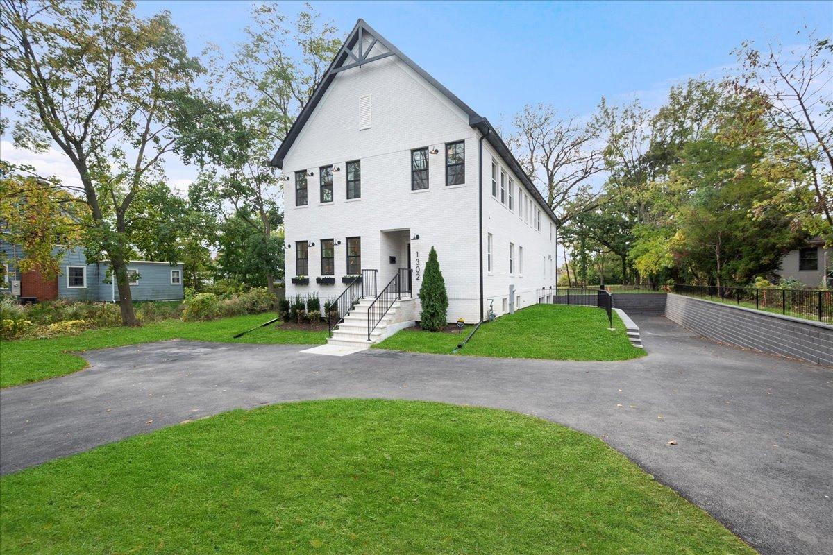 1302 Waukegan Rd., Northbrook, IL 60062