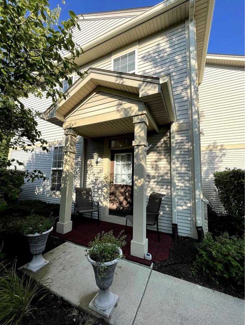 2326 Sunshine Ln., Aurora, IL 60503