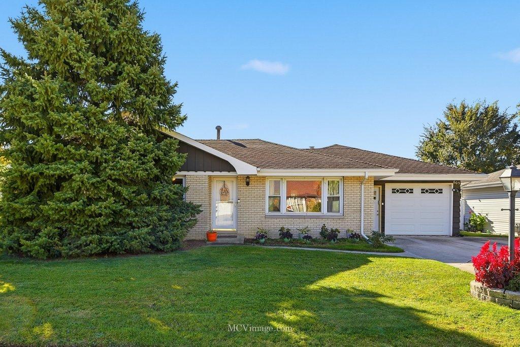 605 Gloria St., Lockport, IL 60441