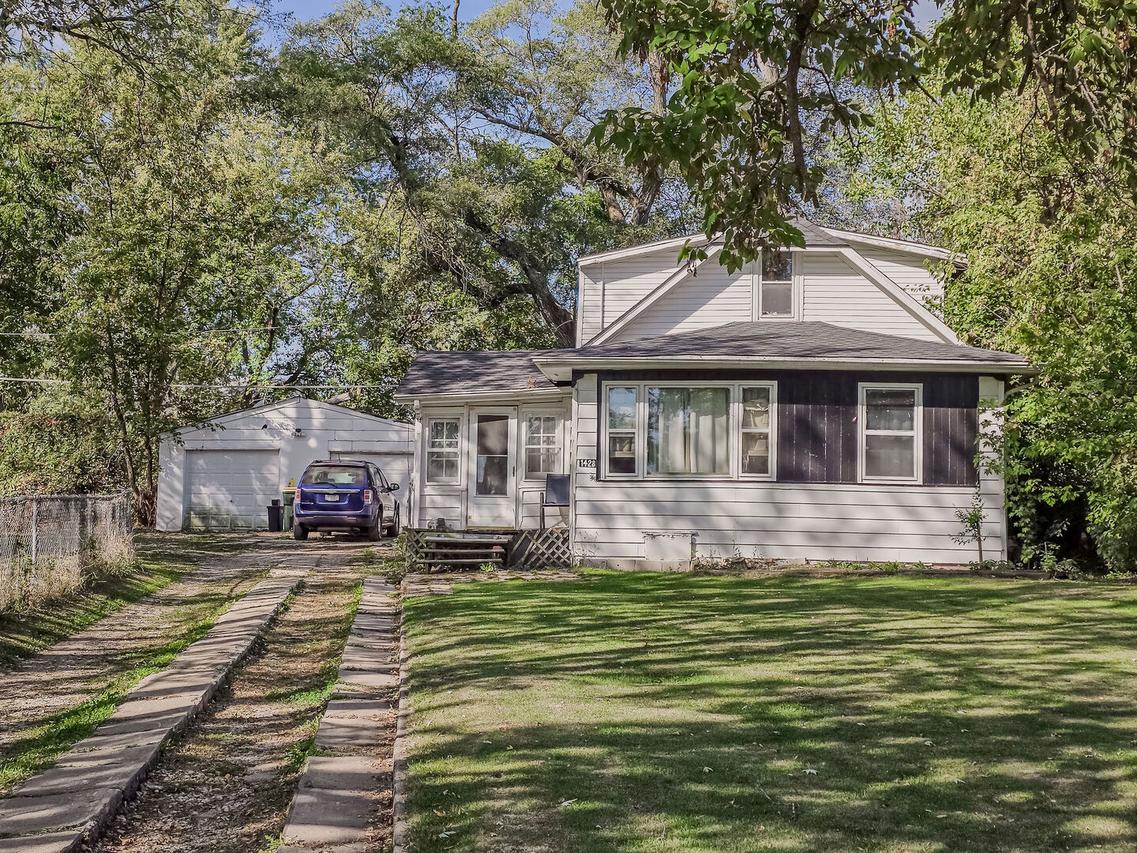 1428 Ardmore Dr., Round Lake Beach, IL 60073