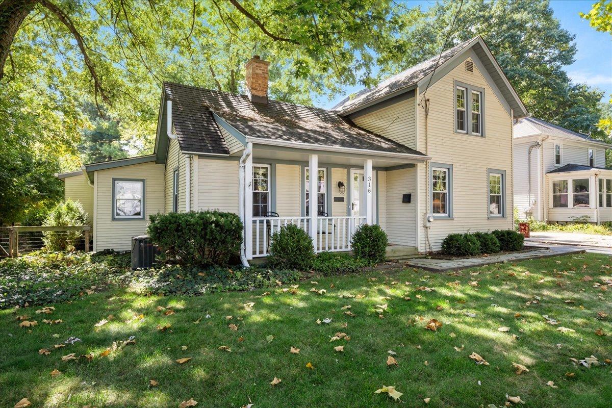 316 Locust St., Batavia, IL 60510