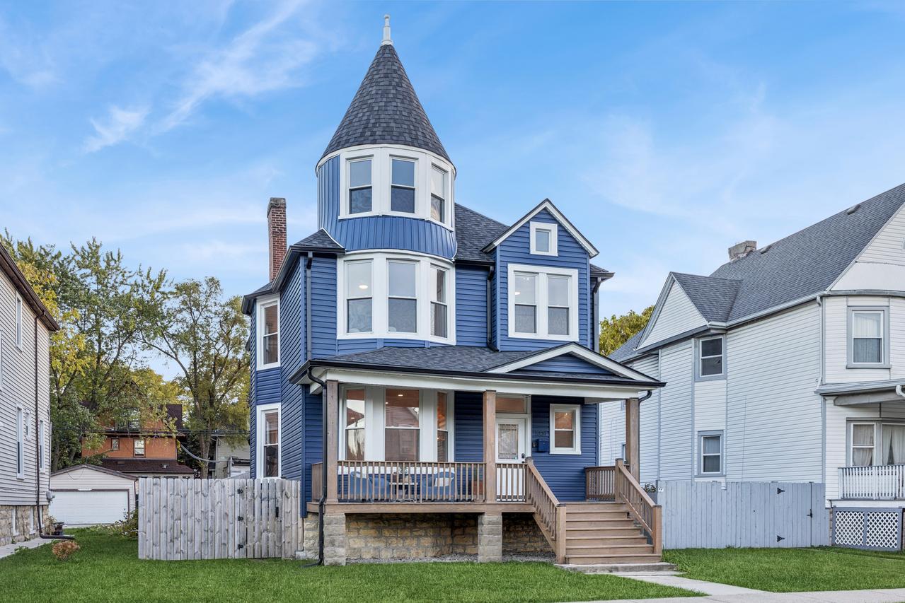 5829 W Ohio St., Chicago, IL 60644