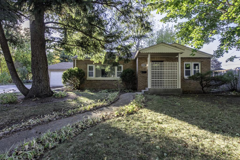 2110 Elisha Ave., Zion, IL 60099
