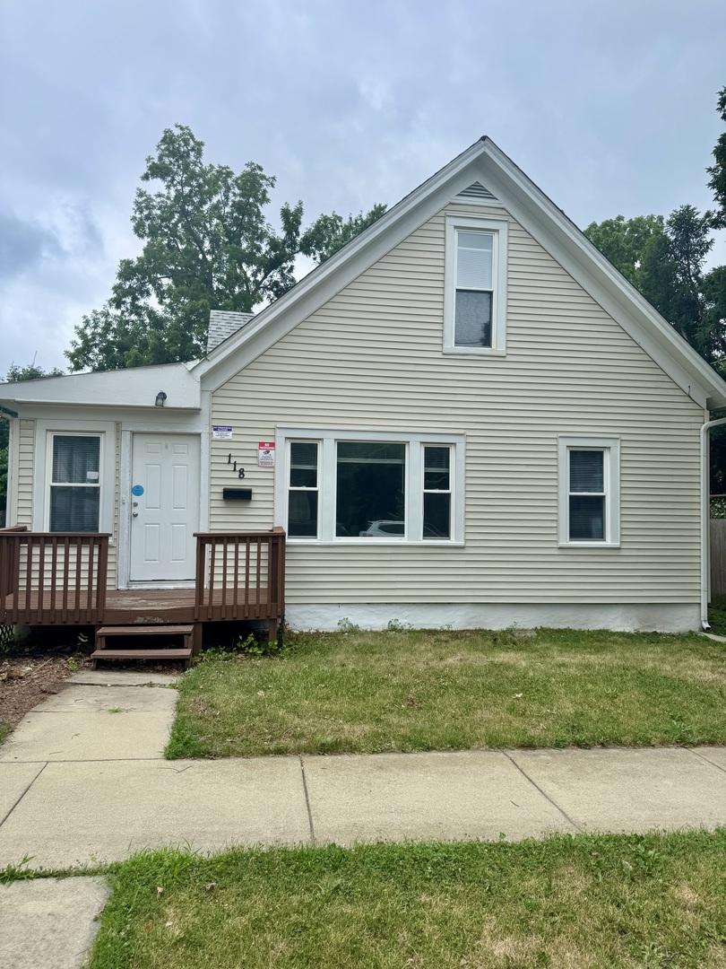 118 Wilcox Ave., Elgin, IL 60123