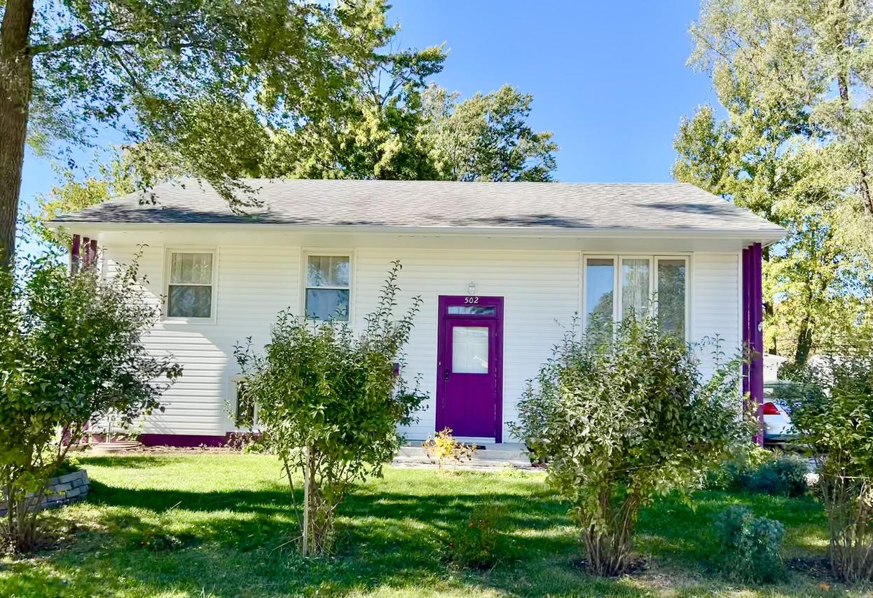 502 Rambler Ln., Streamwood, IL 60107