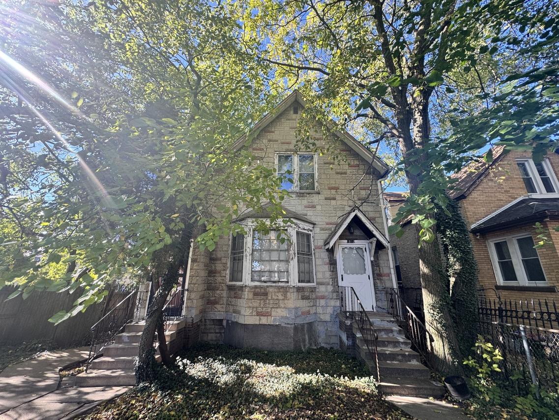 [Address Hidden by Seller], Chicago, IL 60647
