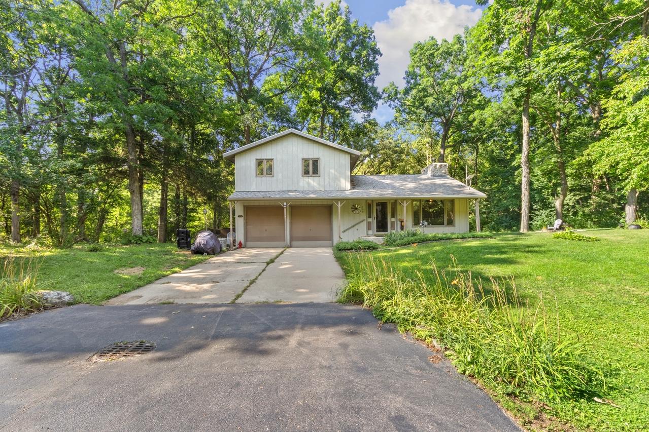109 Blackberry Cir., Dixon, IL 61021