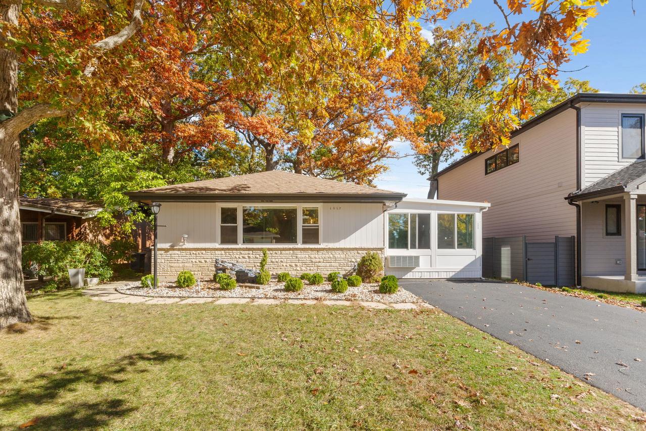 1013 Longaker Rd., Northbrook, IL 60062