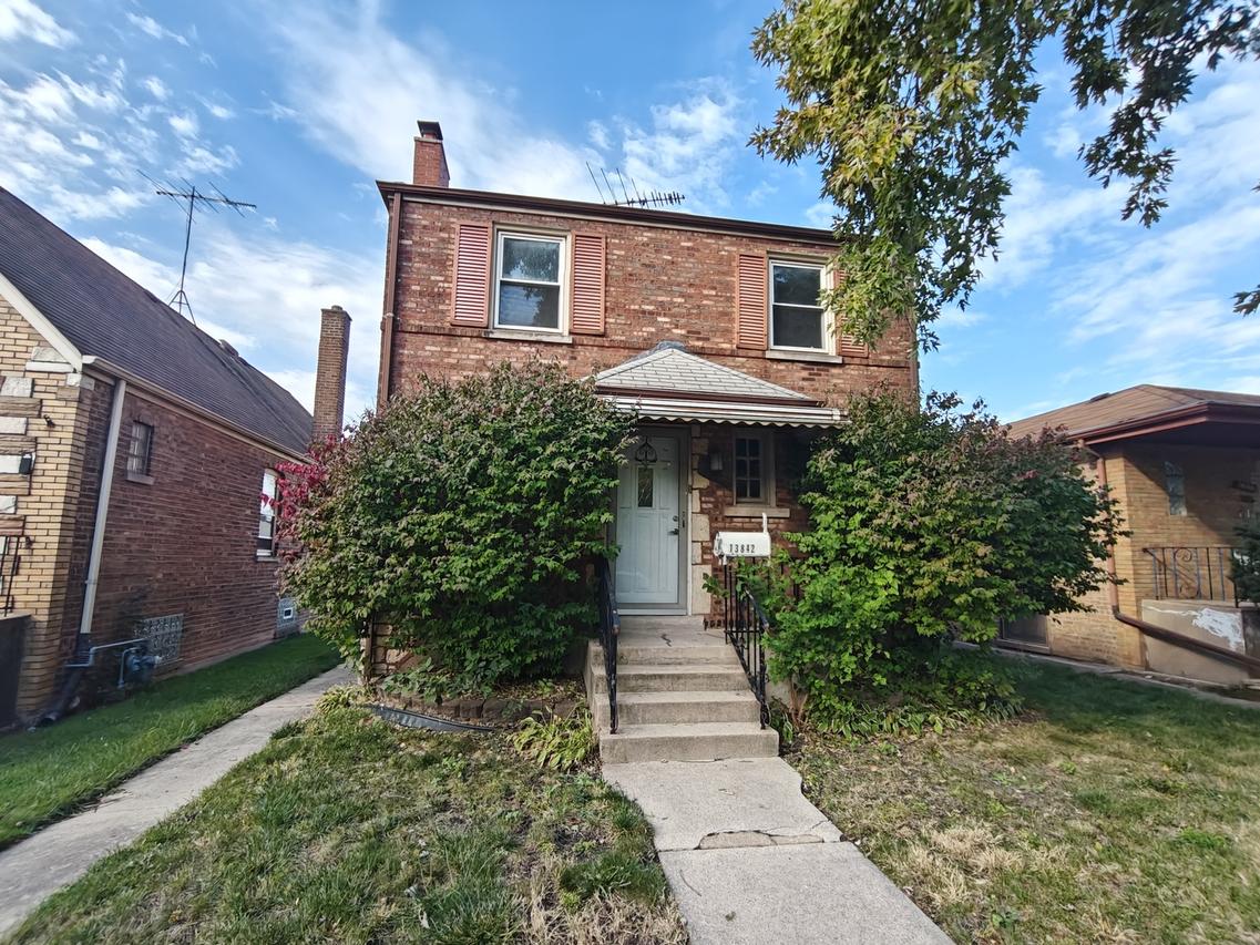 13842 S School St., Riverdale, IL 60827