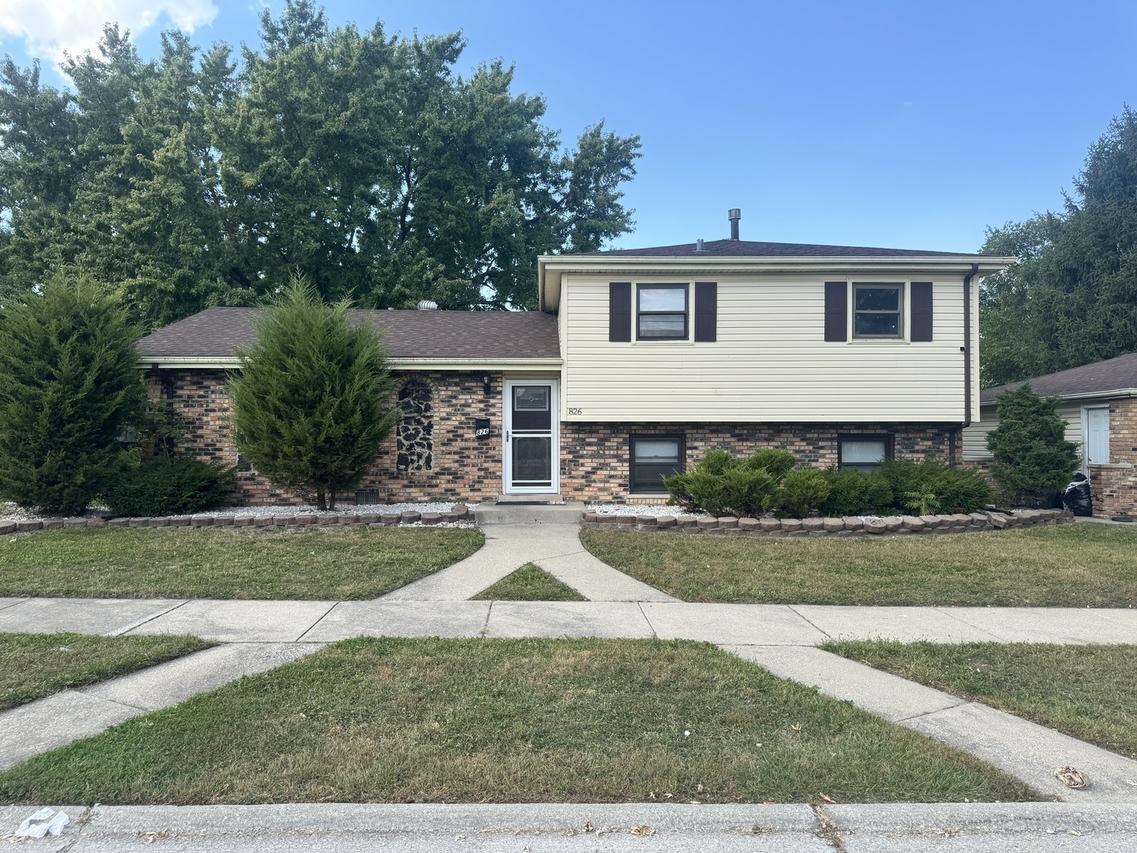 826 E 194th St., Glenwood, IL 60425