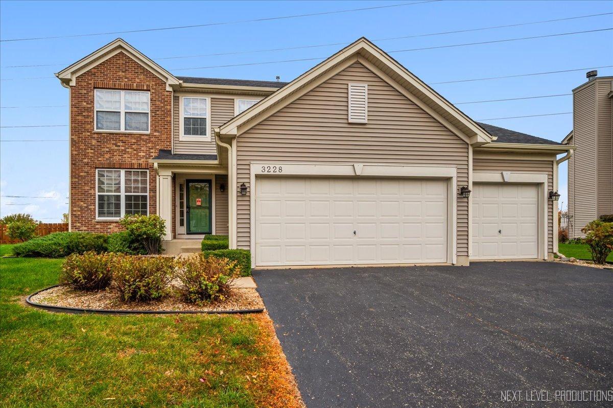 3228 Millrace Ln., Montgomery, IL 60538