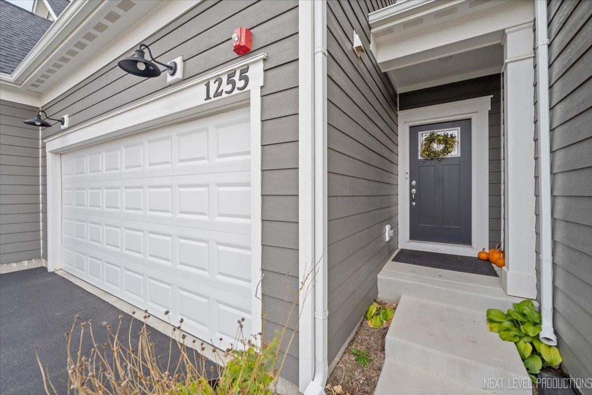 1255 Josiah Rd., Naperville, IL 60563