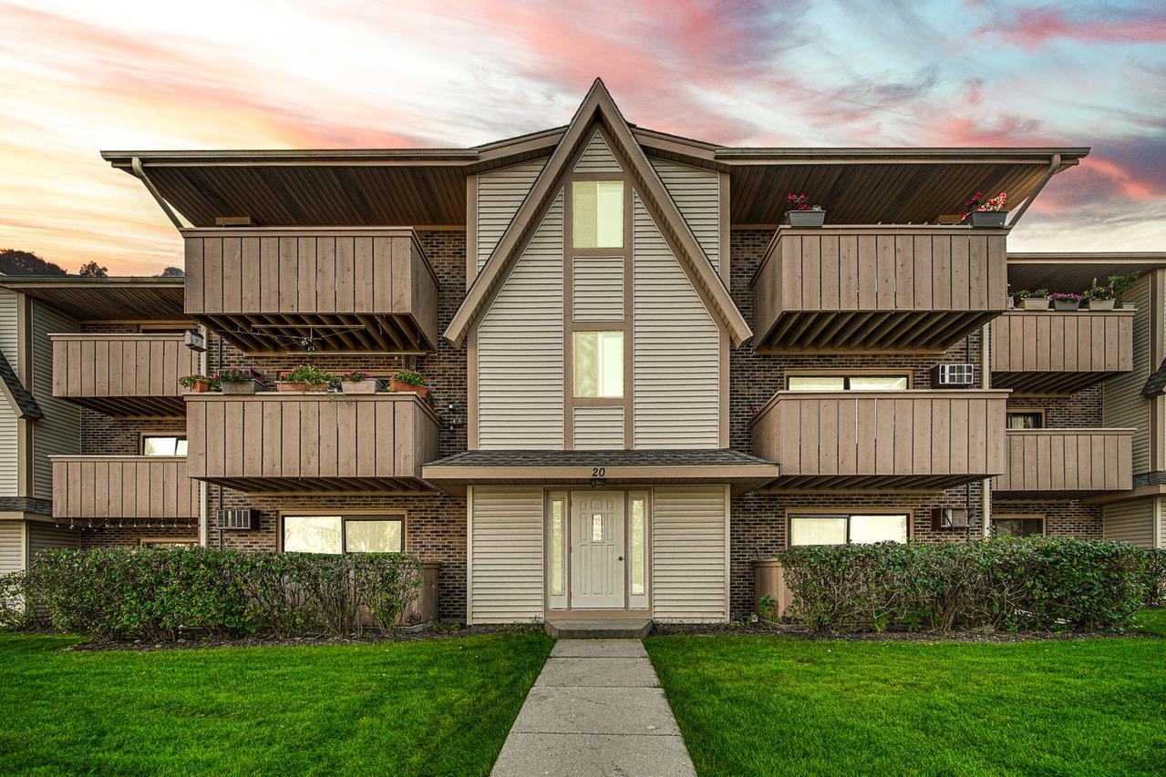 20 Echo Ct. #3, Vernon Hills, IL 60061