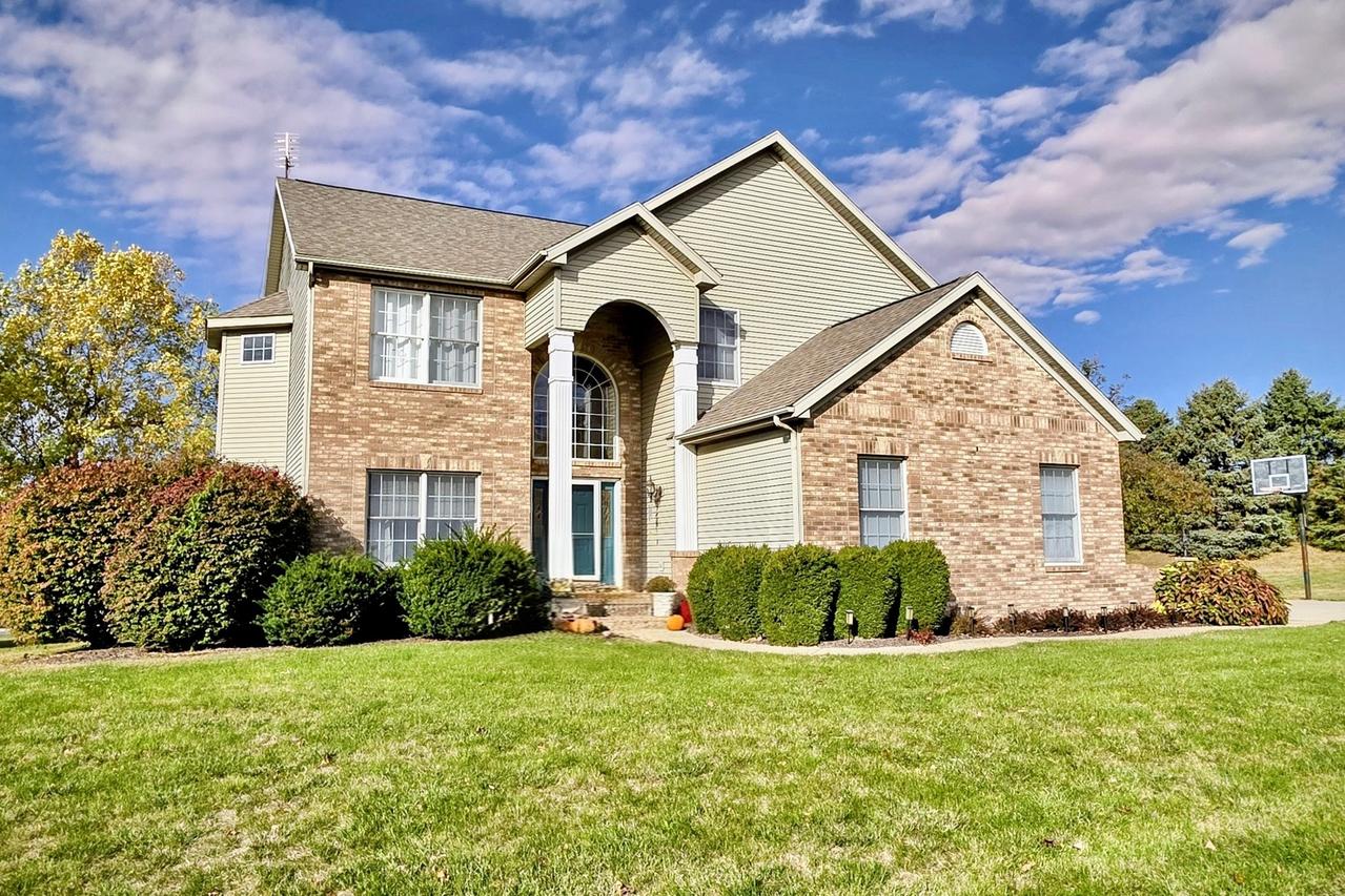 13622 Whitetail Dr., Bloomington, IL 61705