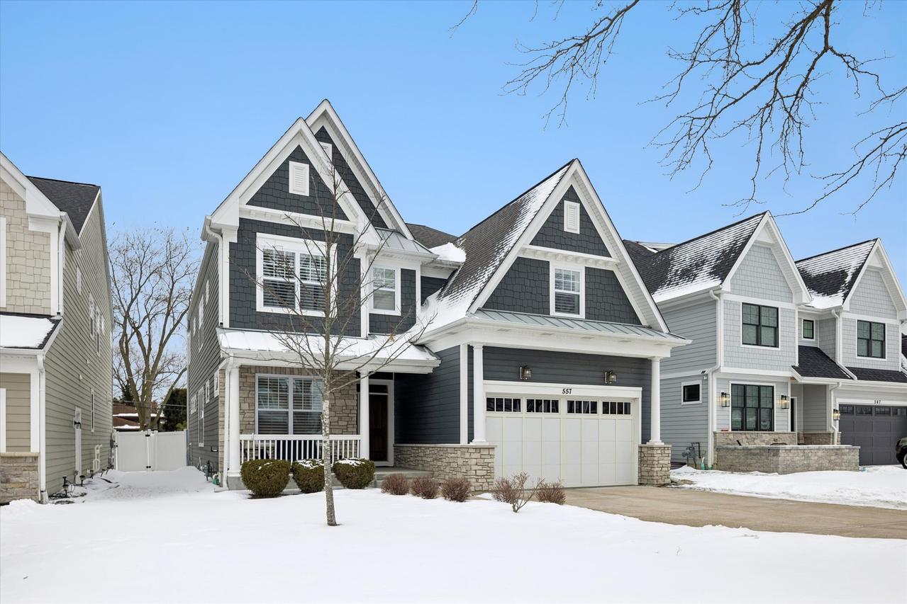 557 N Myrtle Ave., Elmhurst, IL 60126