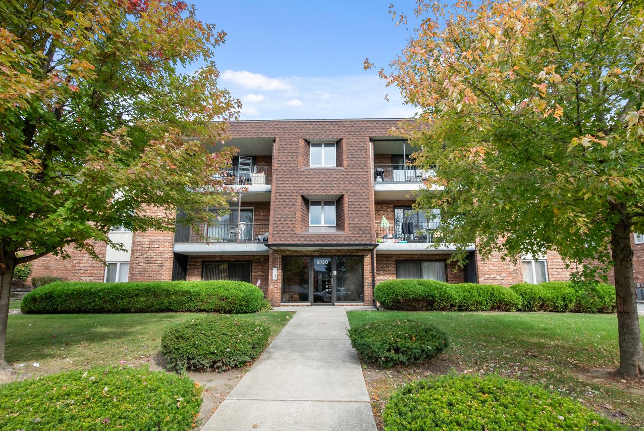 9130 W 140th St. #2NW, Orland Park, IL 60462