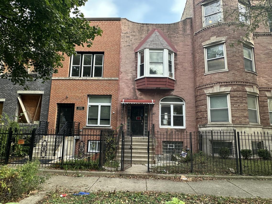 4411 S Prairie Ave., Chicago, IL 60653