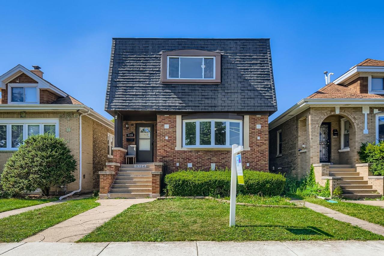 3124 N 76th Ave., Elmwood Park, IL 60707