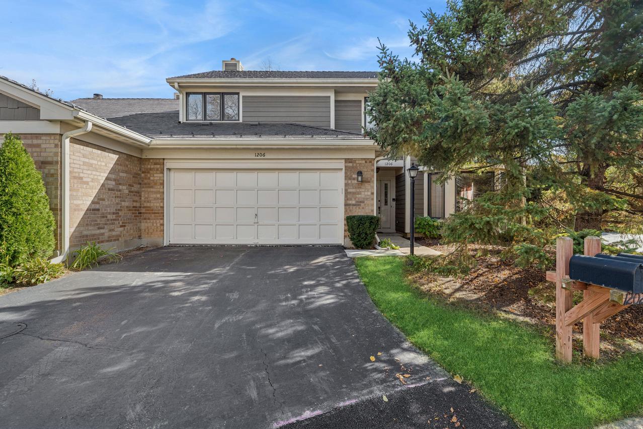 1206 Gulfstream Pkwy., Libertyville, IL 60048