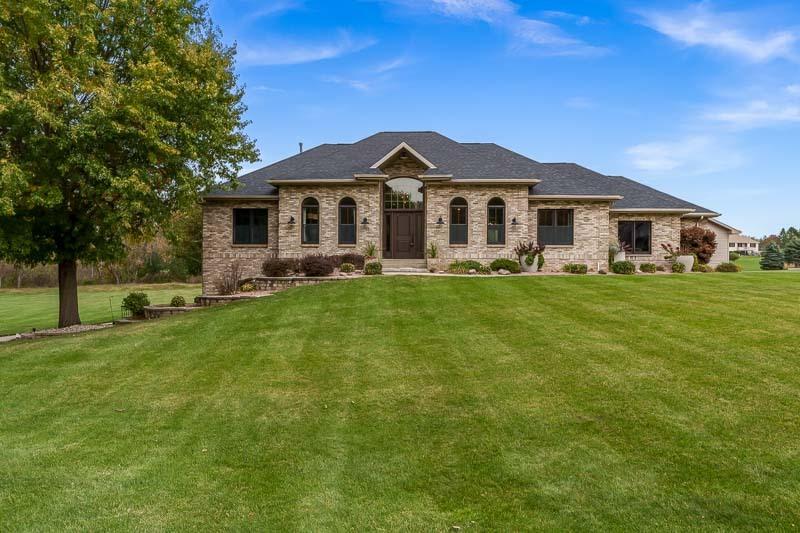 7146 Barngate Dr., South Beloit, IL 61080