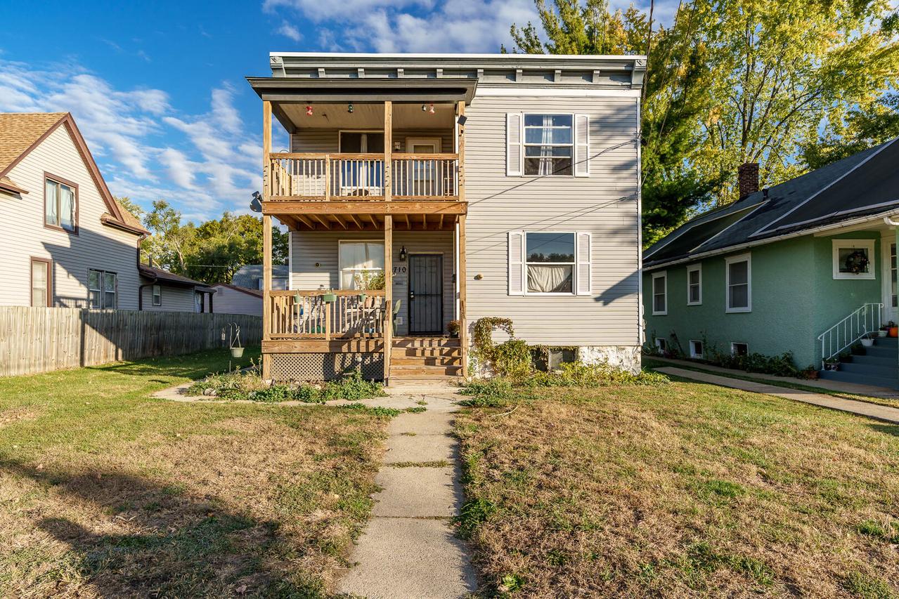 1710 16th Ave., Rockford, IL 61104