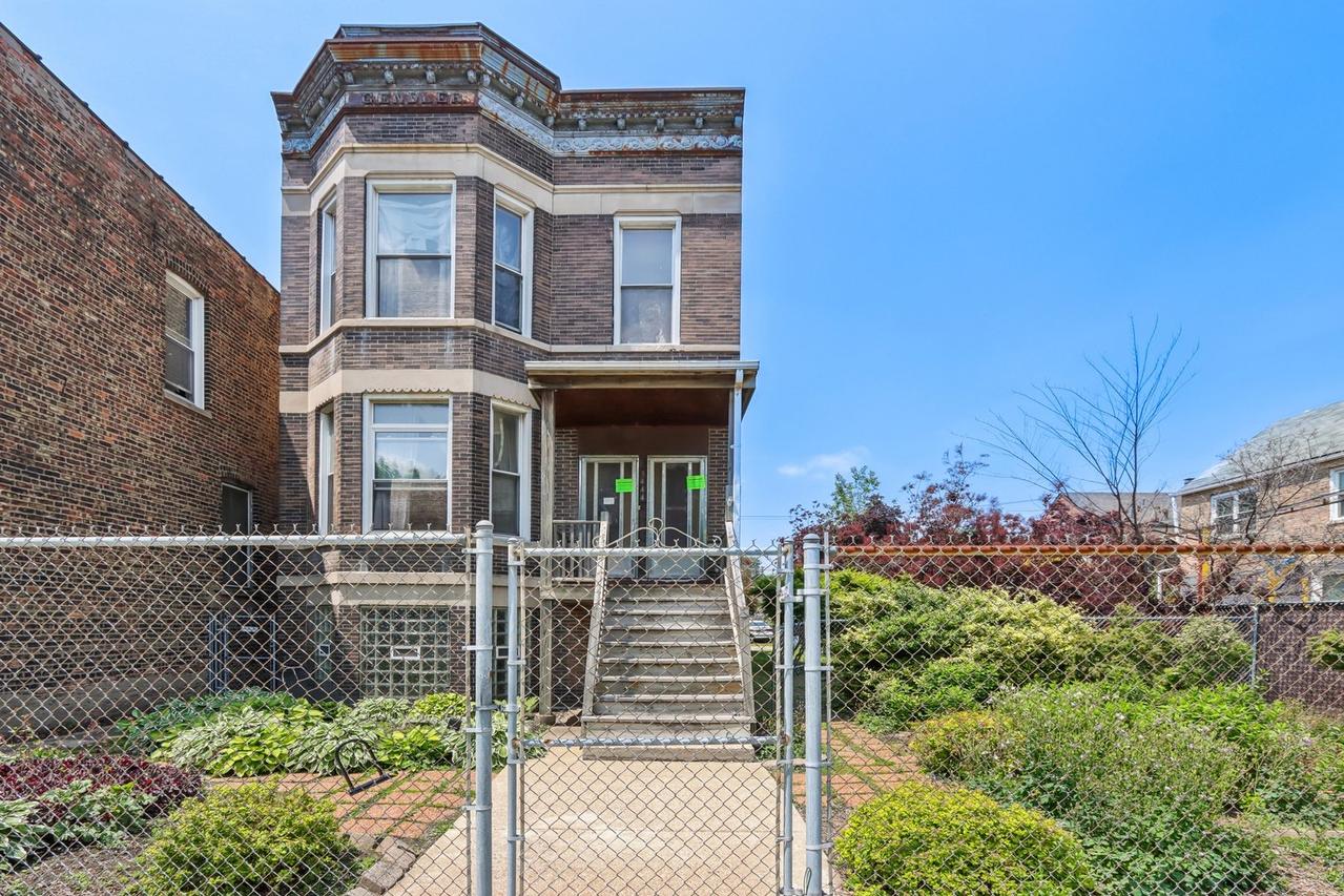 3444 S Western Ave., Chicago, IL 60608