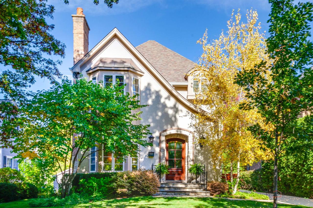 1235 Scott Ave., Winnetka, IL 60093