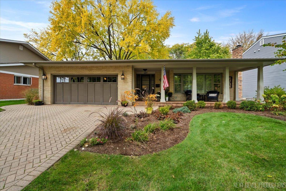 609 Bowling Green Ct., Naperville, IL 60563