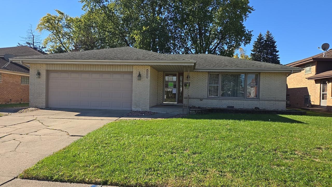 947 E 169th St., South Holland, IL 60473