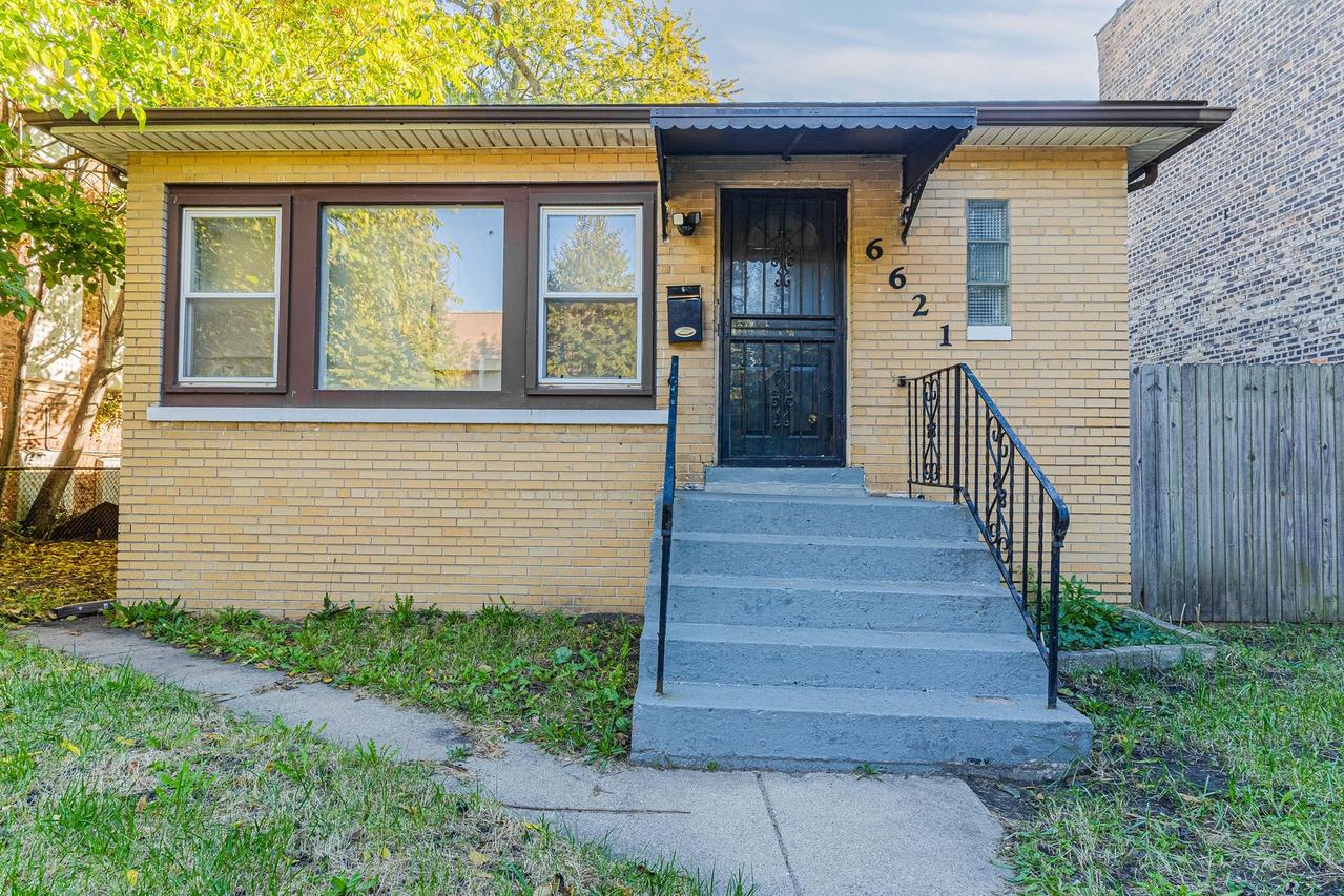 6621 S Vernon Ave., Chicago, IL 60637