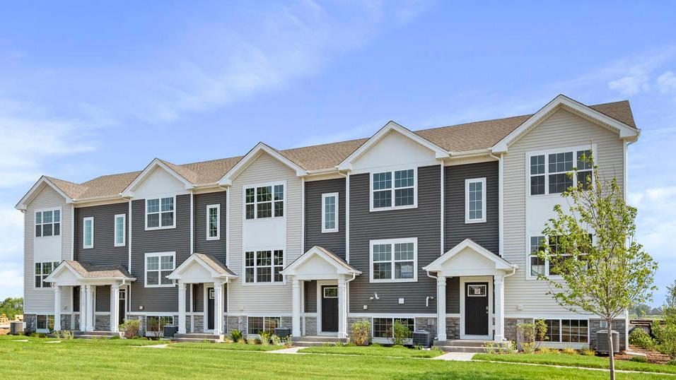 893 Briar Glen Ct., Hampshire, IL 60140