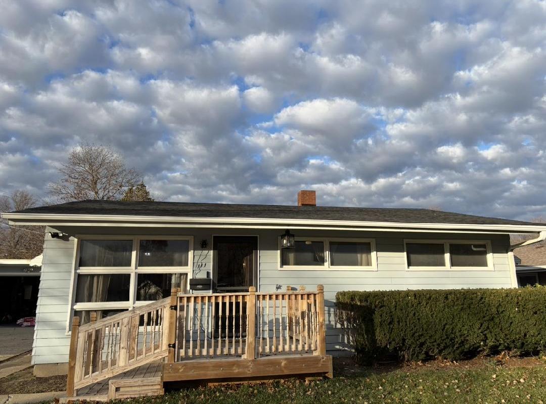 111 E Royal Dr., Dekalb, IL 60115