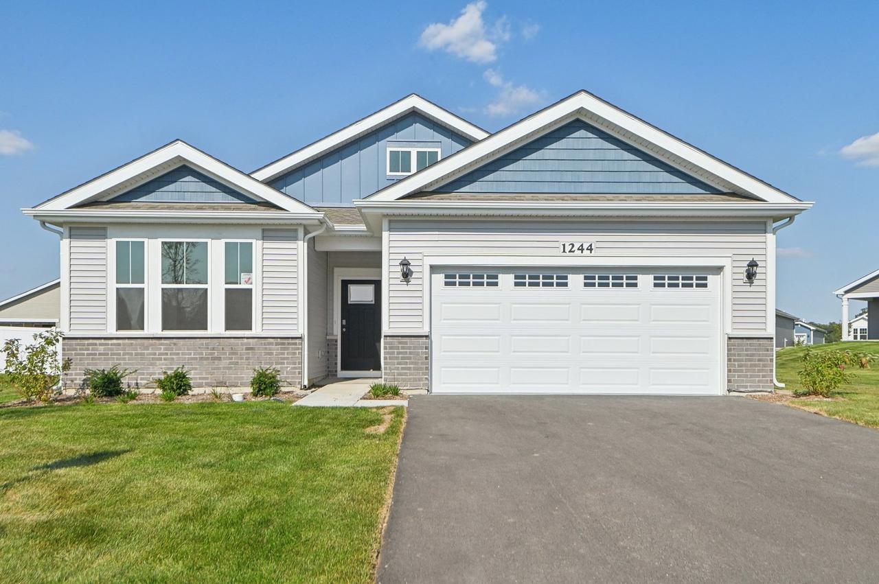 1244 Wild Tulip Ct., Bartlett, IL 60103